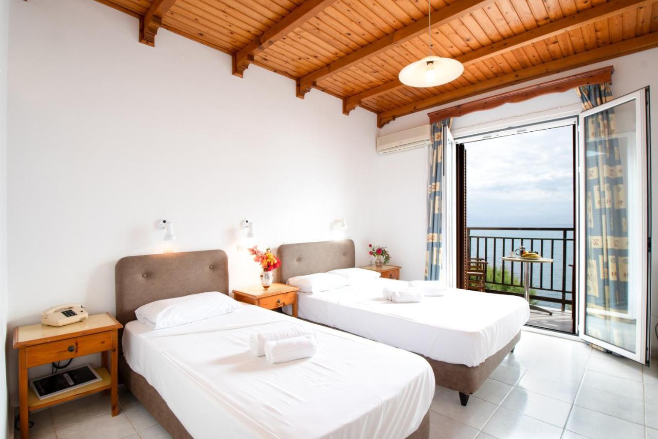 Hotel Korakakis Beach Finikounta Exterior foto